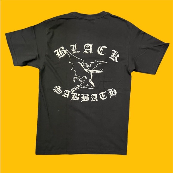 Black Sabbath graphic tshirt! - Picture 2 of 4